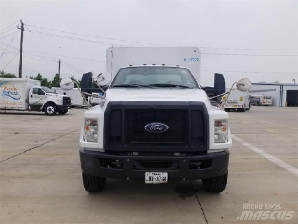 Ford F650 Getränkewagen