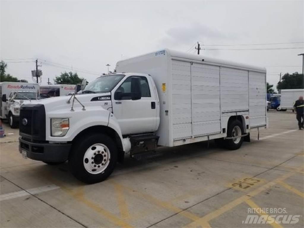 Ford F650 Getränkewagen