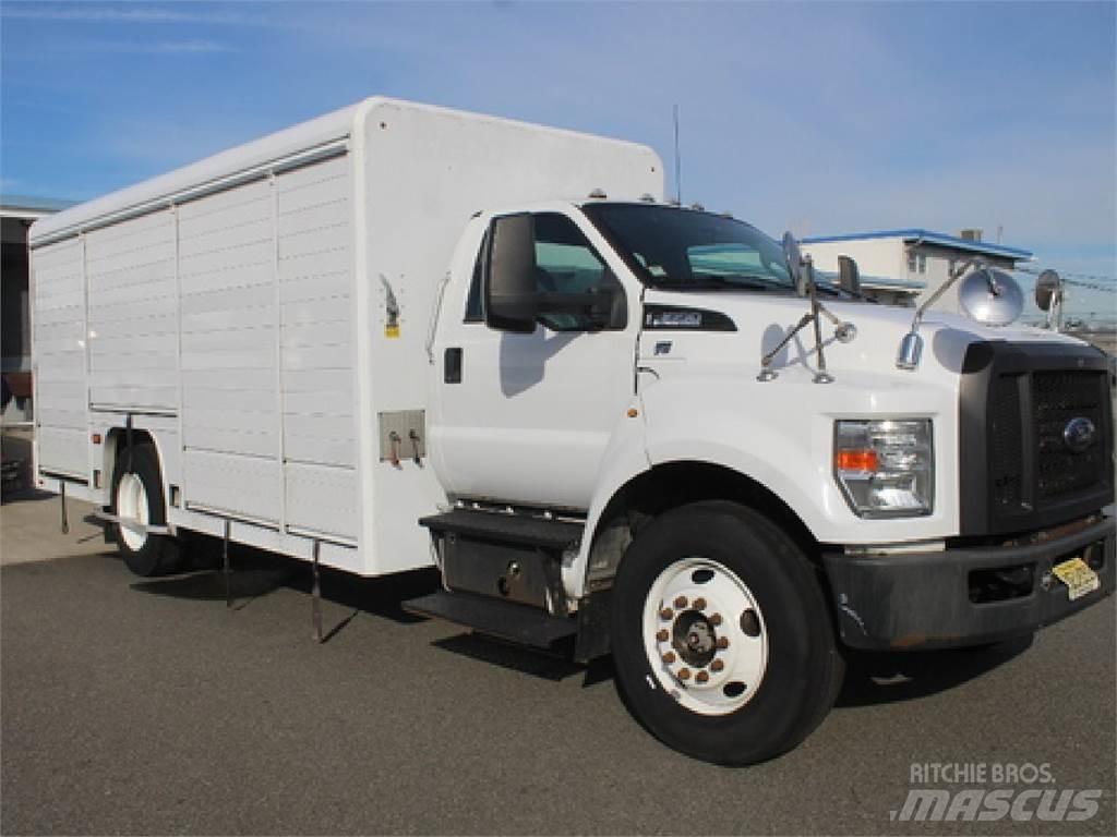 Ford F650 Getränkewagen