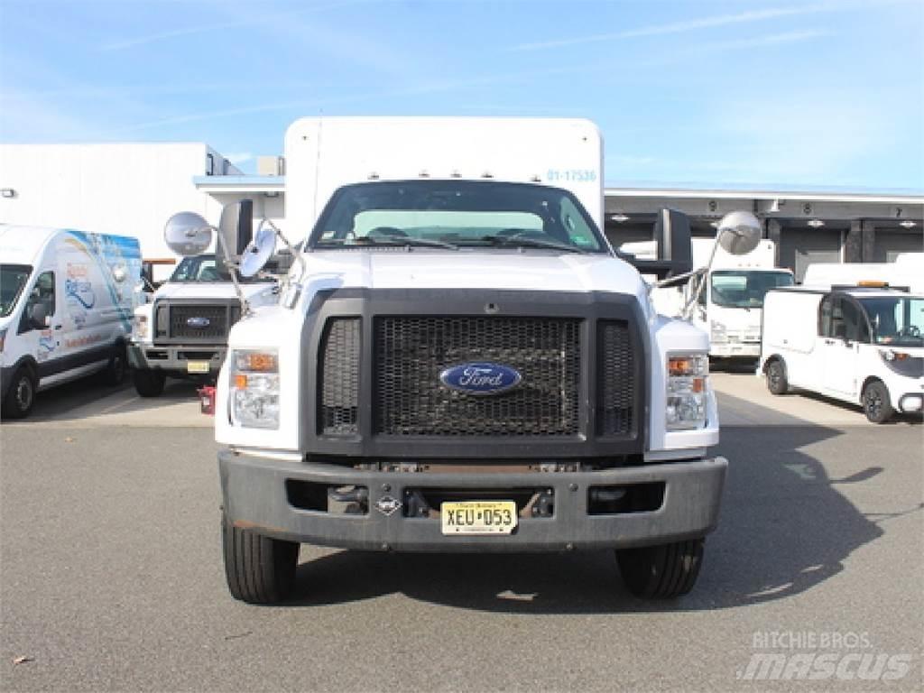 Ford F650 Getränkewagen