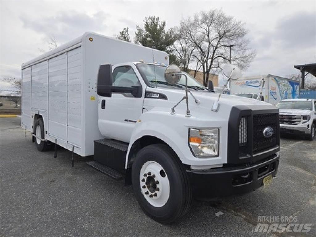 Ford F650 Getränkewagen