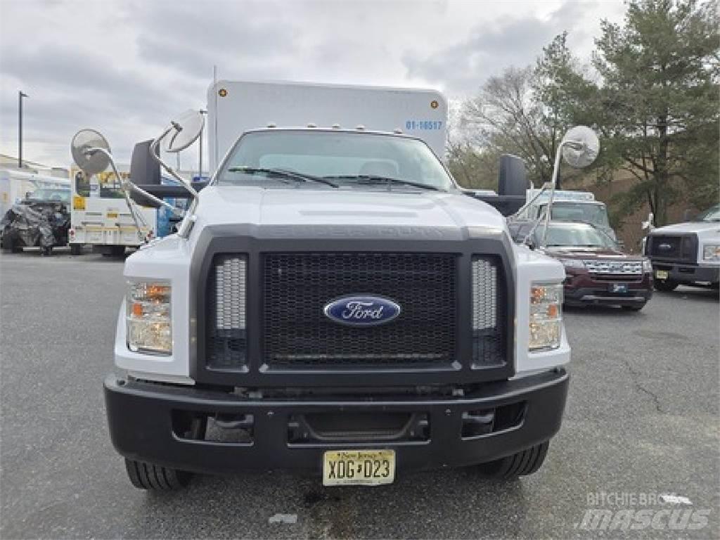 Ford F650 Getränkewagen