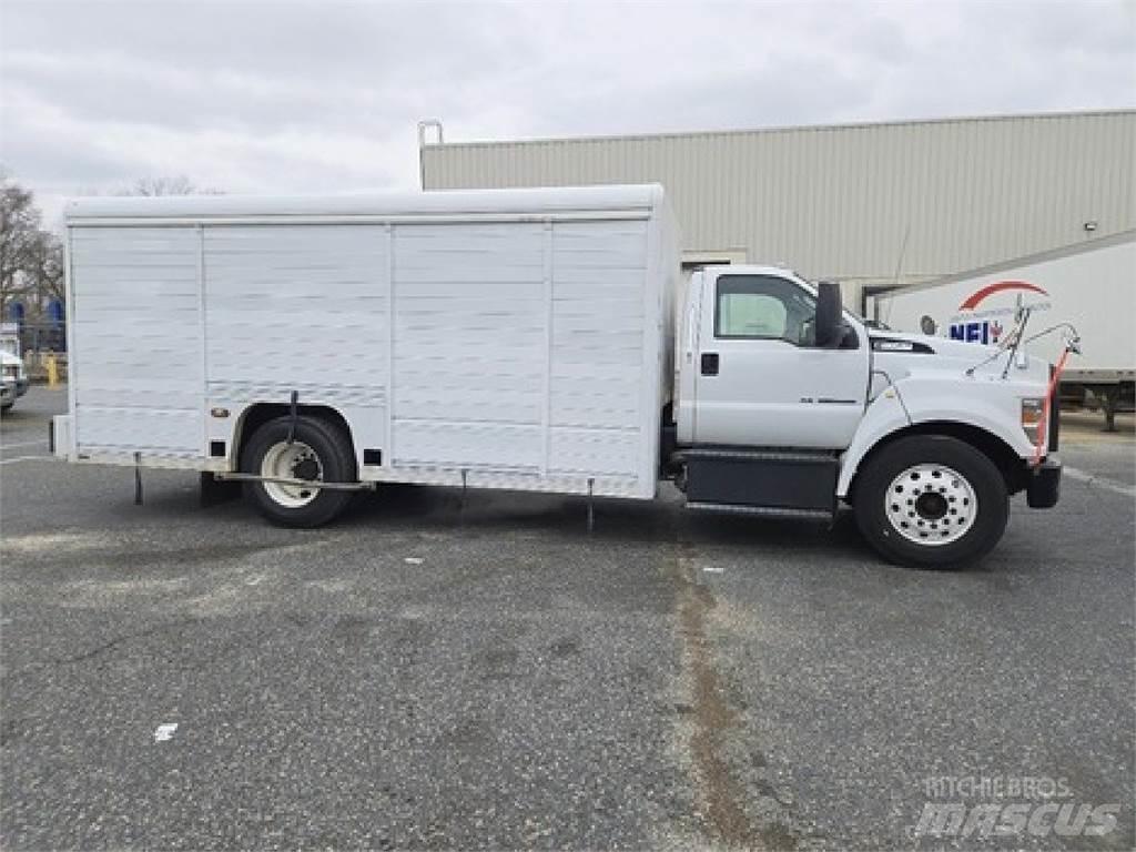 Ford F650 Getränkewagen