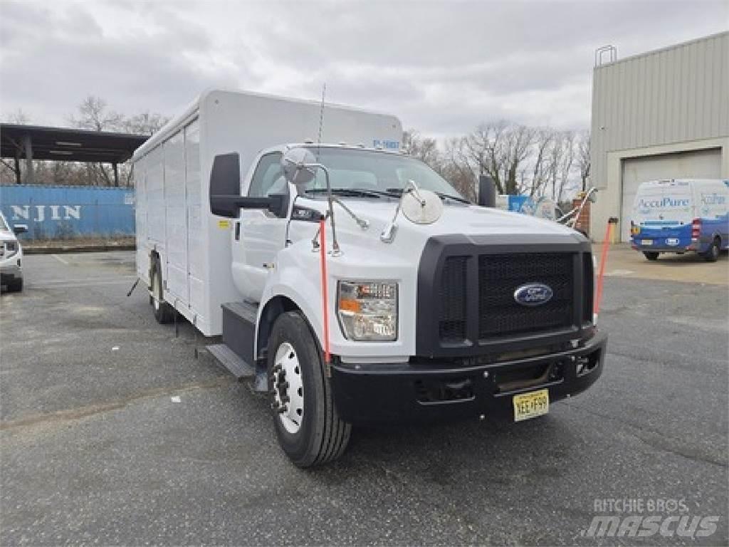 Ford F650 Getränkewagen