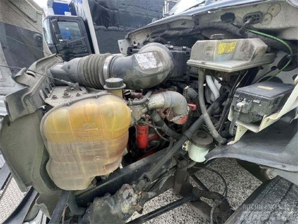 Ford F750 Getränkewagen