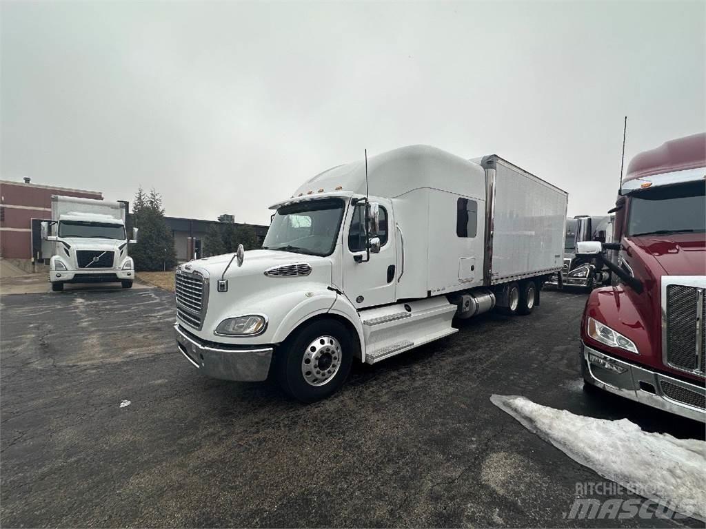 Freightliner M2 Kofferaufbau