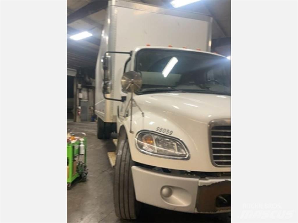 Freightliner M2 Kofferaufbau