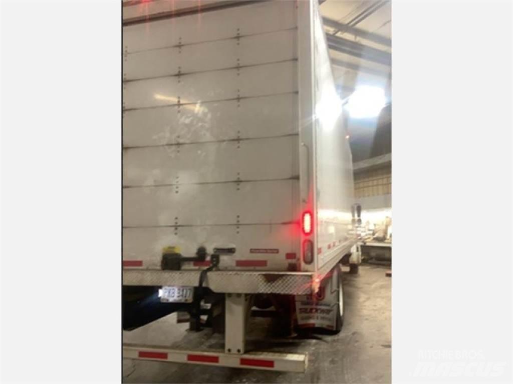 Freightliner M2 Kofferaufbau