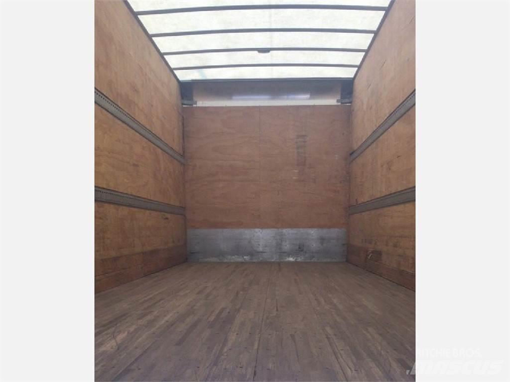 Freightliner M2 Kofferaufbau
