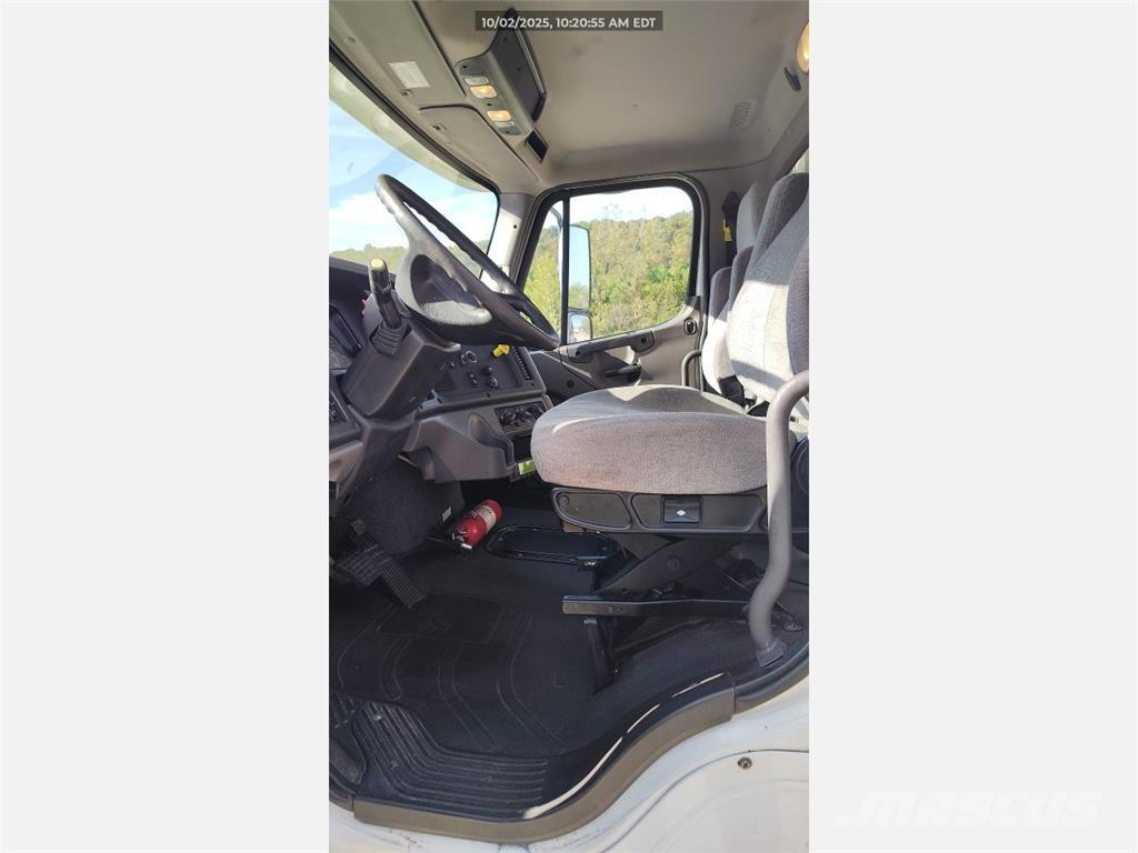 Freightliner M2 Kühlkoffer