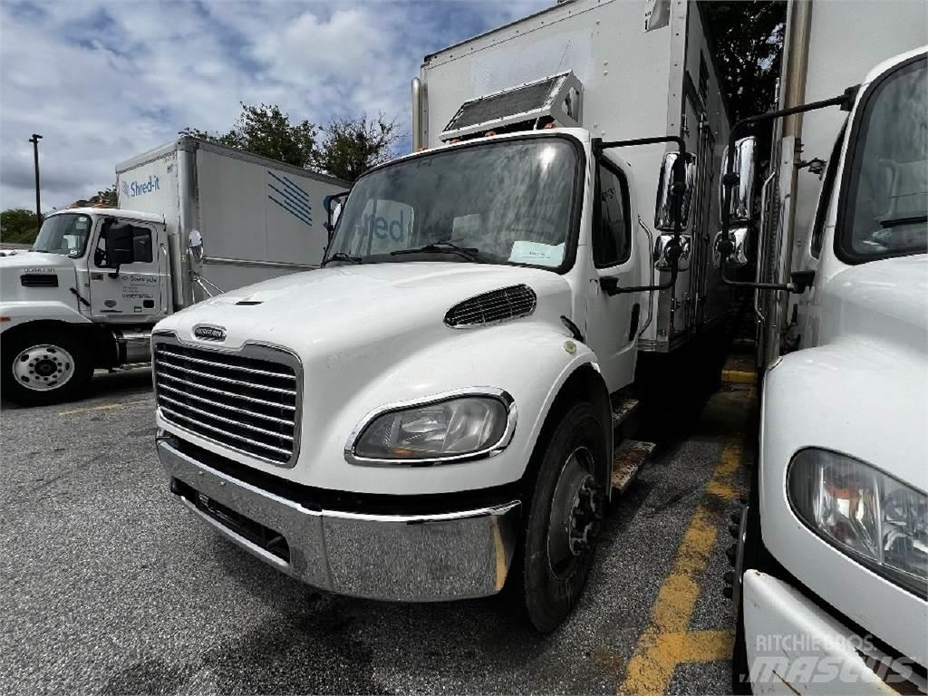 Freightliner M2-106 Kofferaufbau