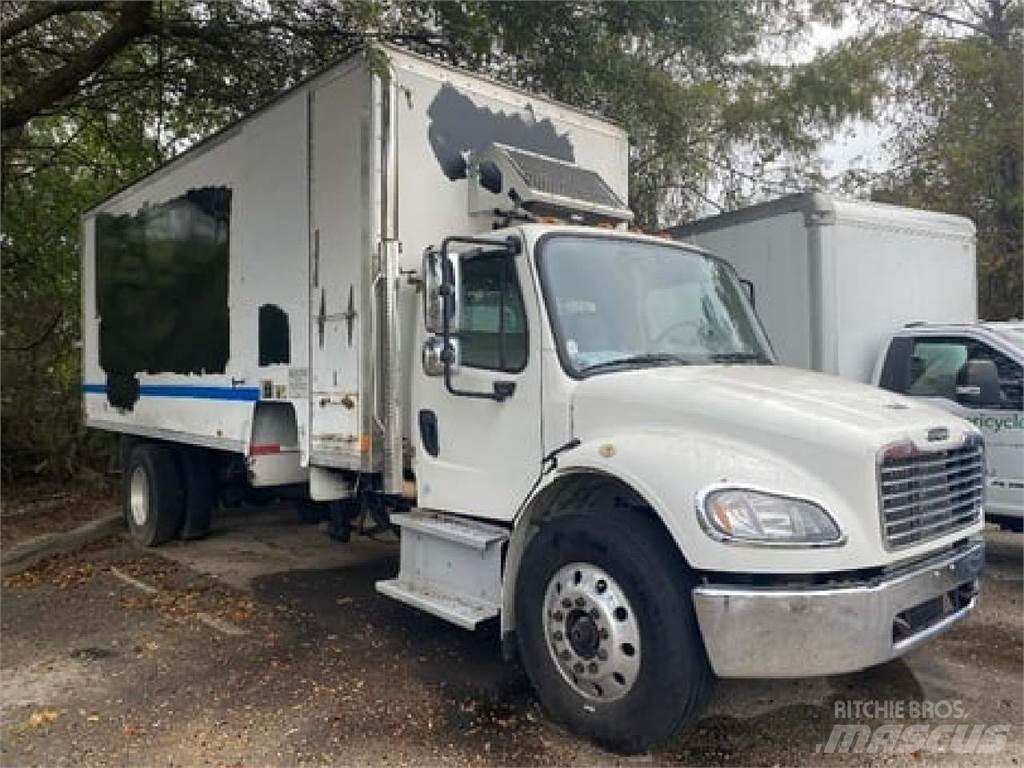 Freightliner M2-106 Kofferaufbau