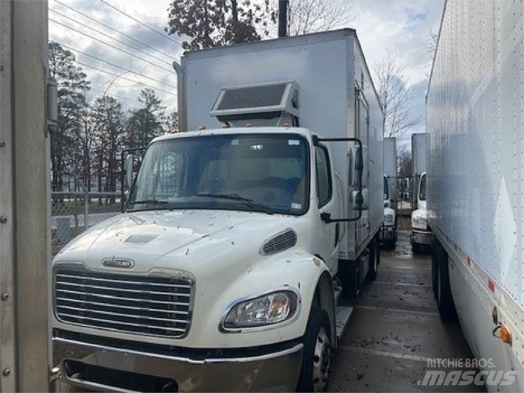 Freightliner M2-106 Kofferaufbau