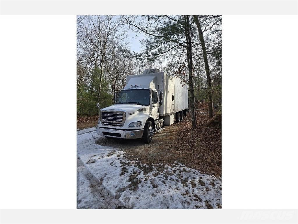 Freightliner M2-112 Kofferaufbau