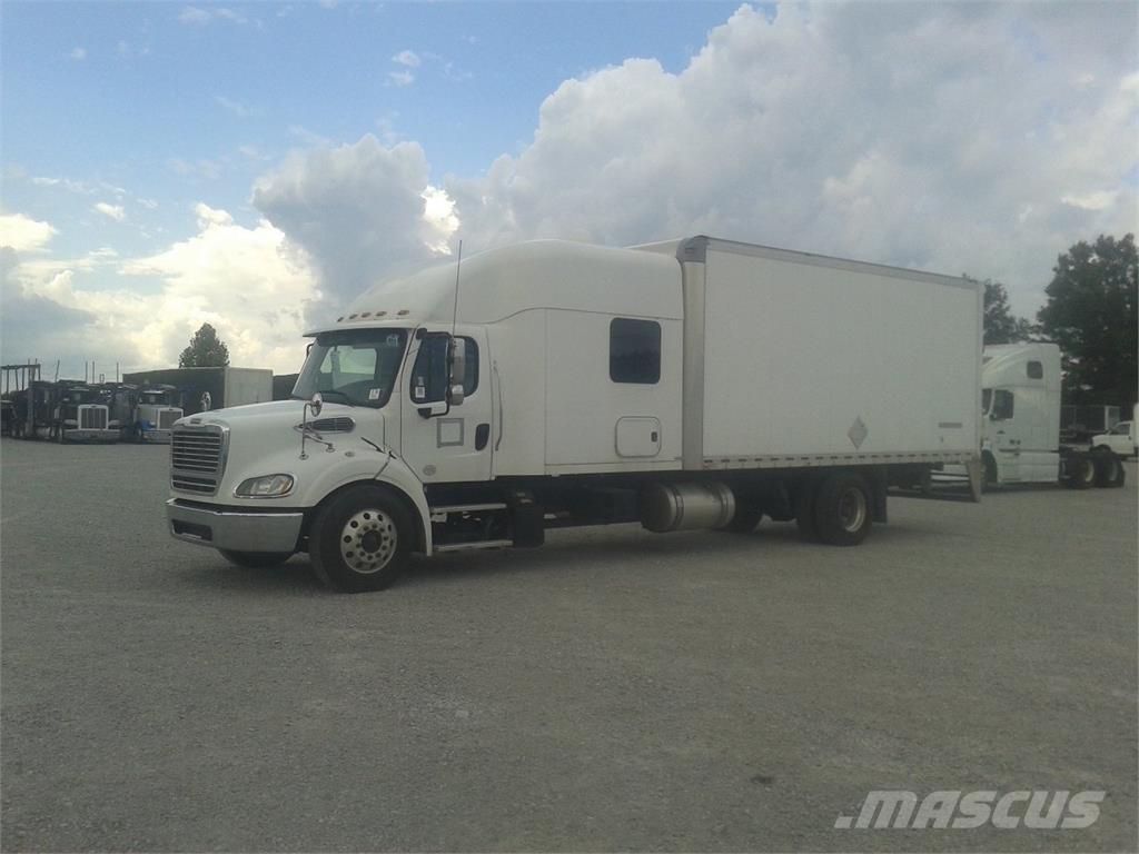Freightliner M2-112 Kofferaufbau