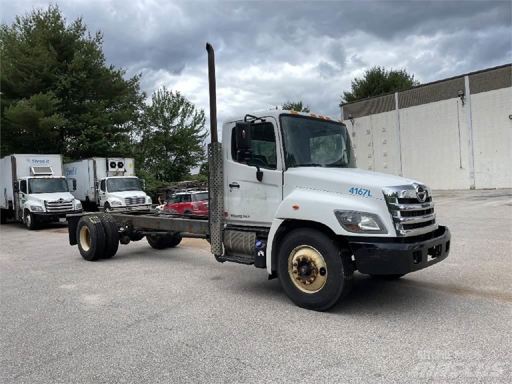 Hino 338 Wechselfahrgestell