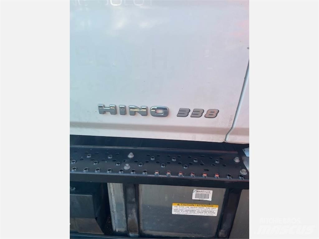 Hino 338 Pritschenwagen/Pritschenwagen mit Seitenklappe