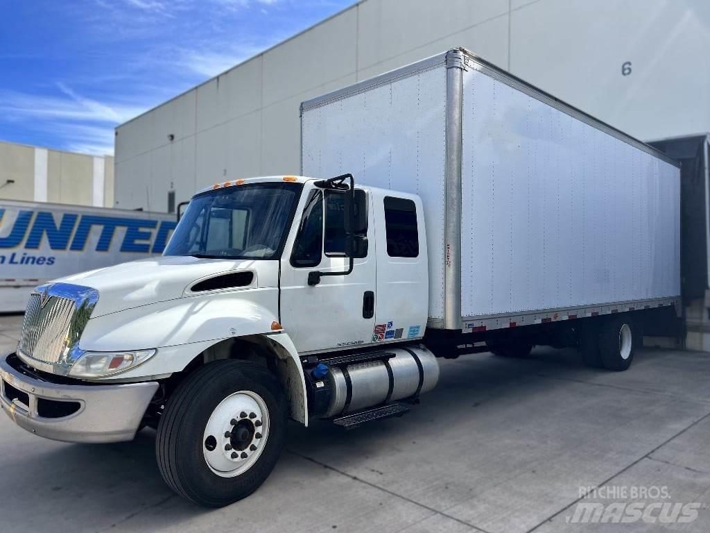 International 4300 Kofferaufbau
