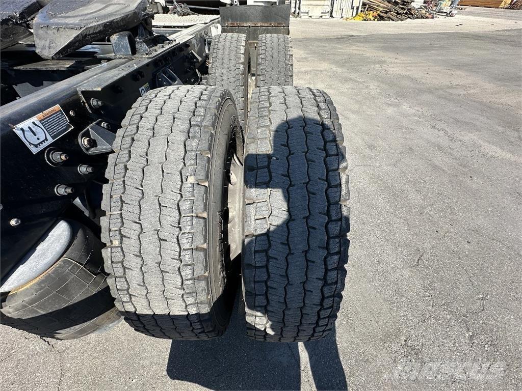 Kenworth T680 Sattelzugmaschinen