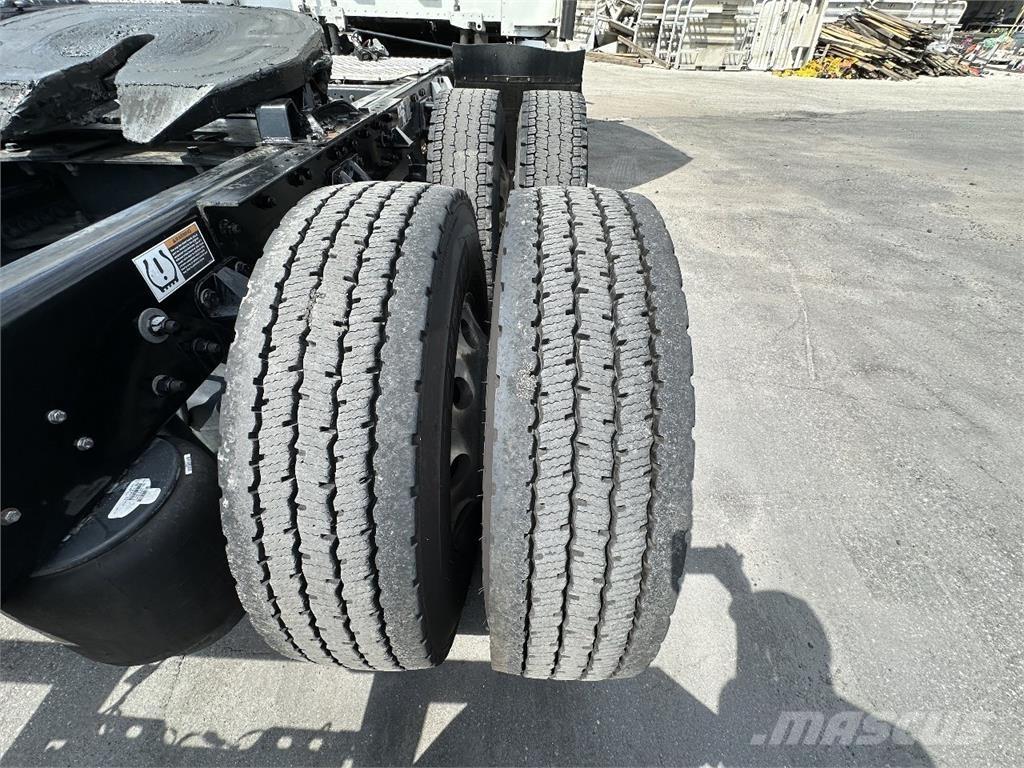 Kenworth T680 Sattelzugmaschinen