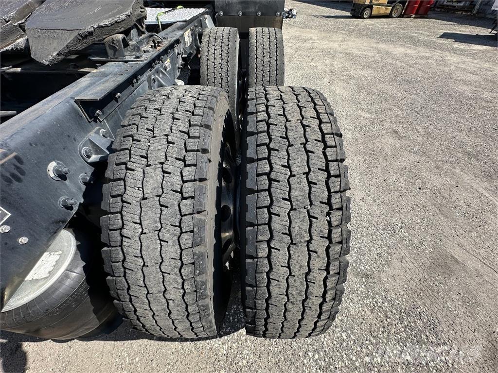 Kenworth T680 Sattelzugmaschinen