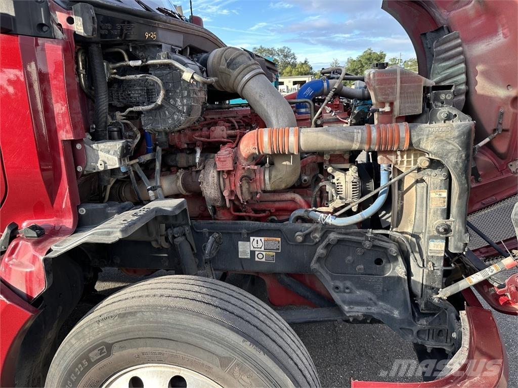 Kenworth T680 Sattelzugmaschinen