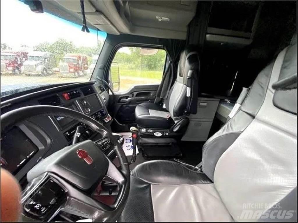 Kenworth W990 Sattelzugmaschinen
