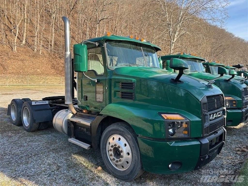 Mack AN64T Sattelzugmaschinen