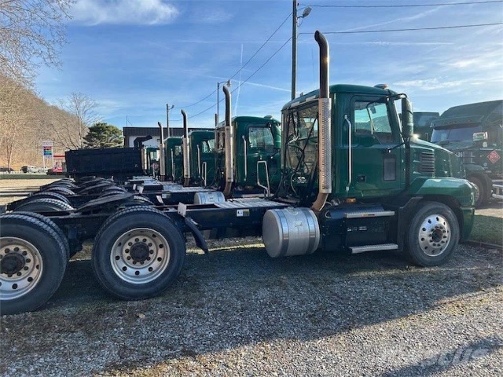 Mack AN64T Sattelzugmaschinen