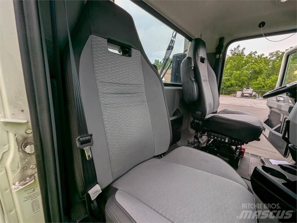 Mack AN64T Sattelzugmaschinen