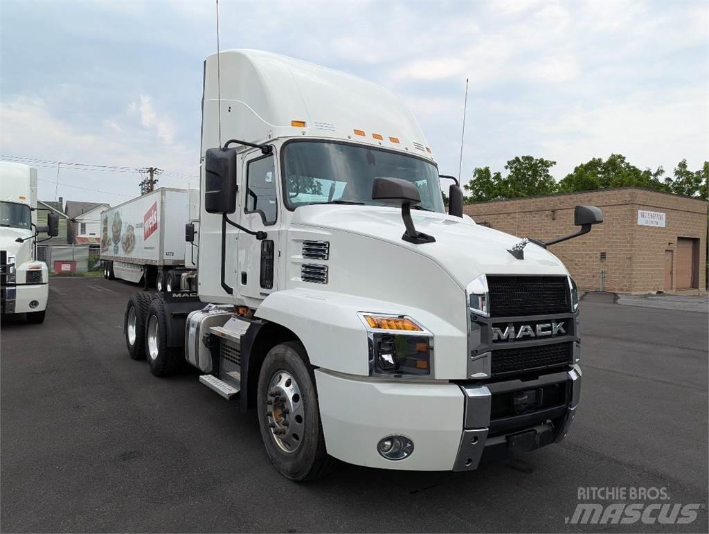 Mack AN64T Sattelzugmaschinen