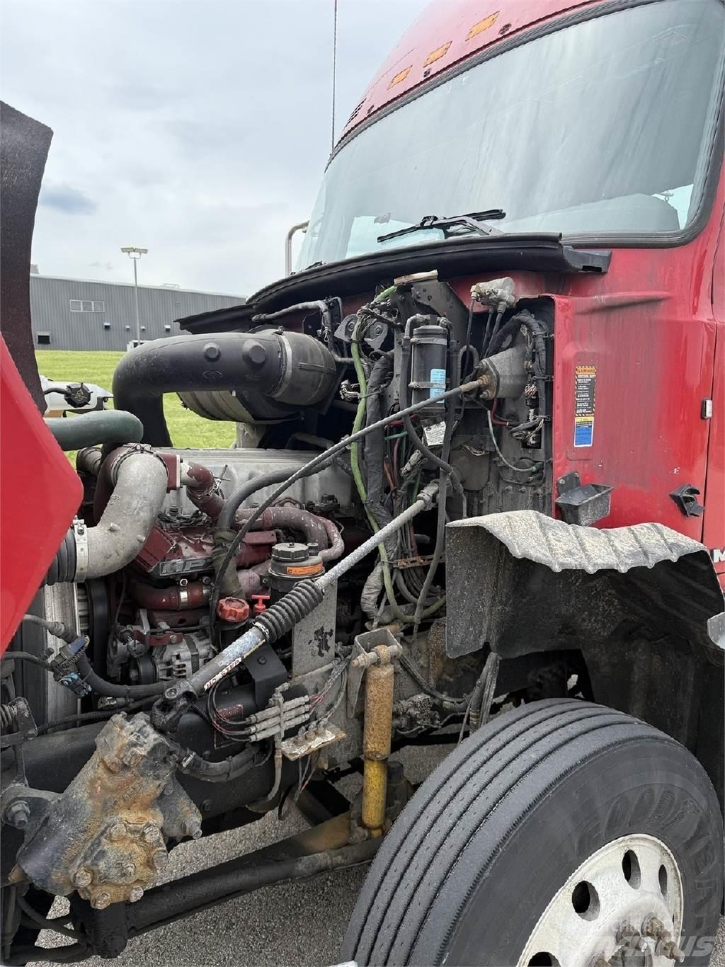 Mack CXU613 Sattelzugmaschinen