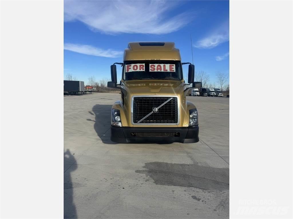 Volvo VNL 780 Sattelzugmaschinen