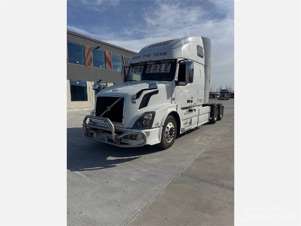 Volvo VNL670 Sattelzugmaschinen