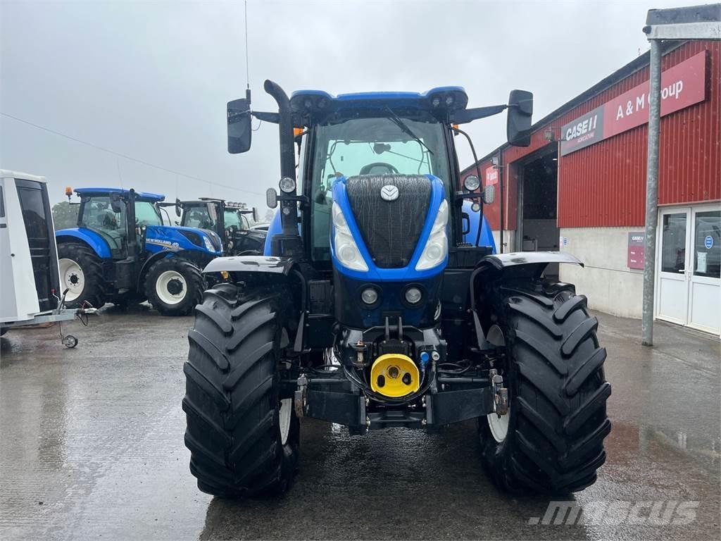 New Holland T7.210 Traktoren