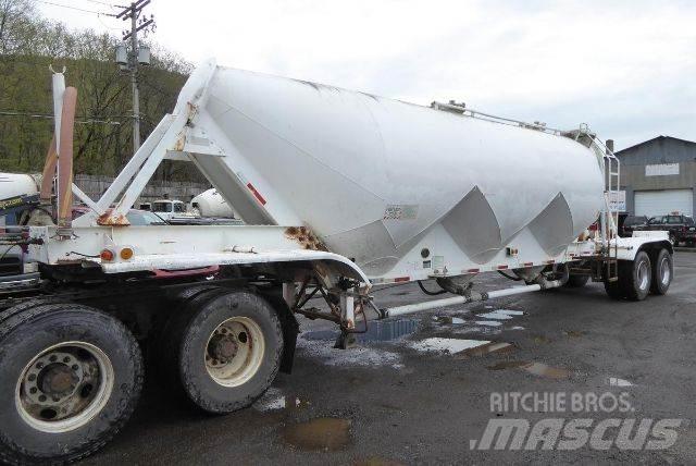 Fruehauf Bulk Tankanhänger