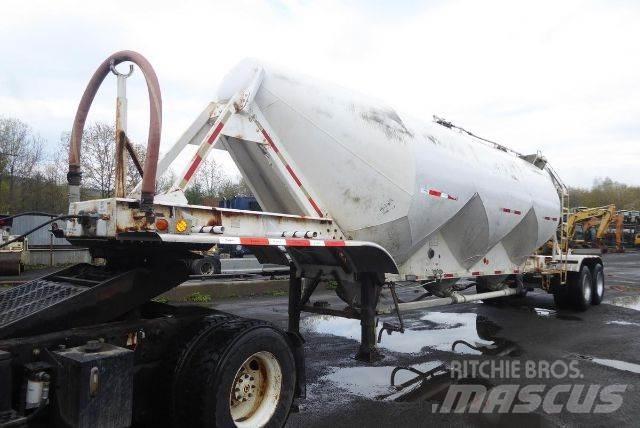 Fruehauf Bulk Tankanhänger