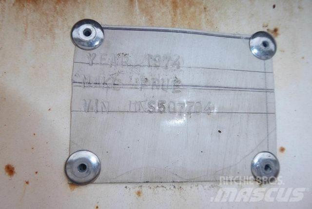 Fruehauf Bulk Tankanhänger