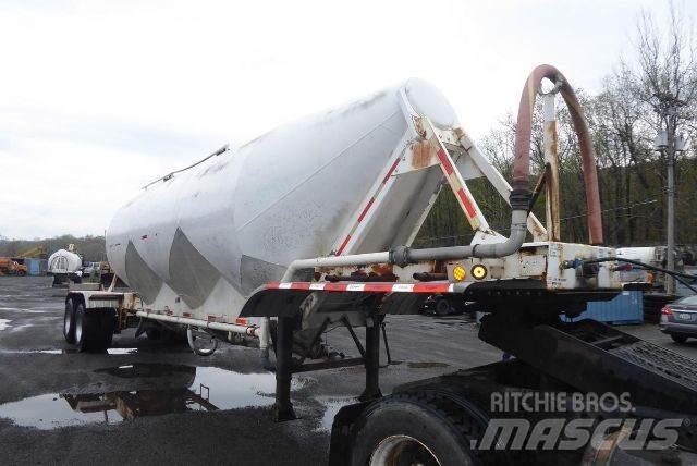 Fruehauf Bulk Tankanhänger