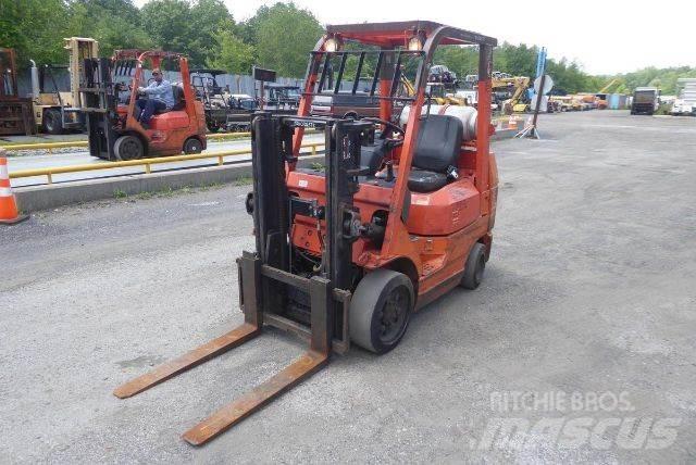 Toyota 7FGCU25 Heftrucks overige