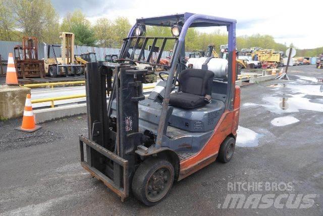 Toyota 8FGCU25 Heftrucks overige