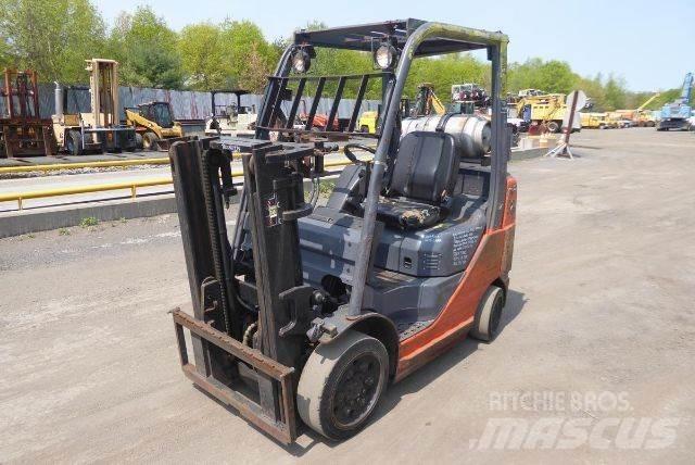 Toyota 8FGCU25 Heftrucks overige