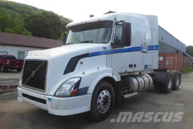 Volvo VNL64T Sattelzugmaschinen