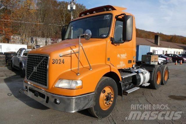 Volvo VNM64T Wechselfahrgestell
