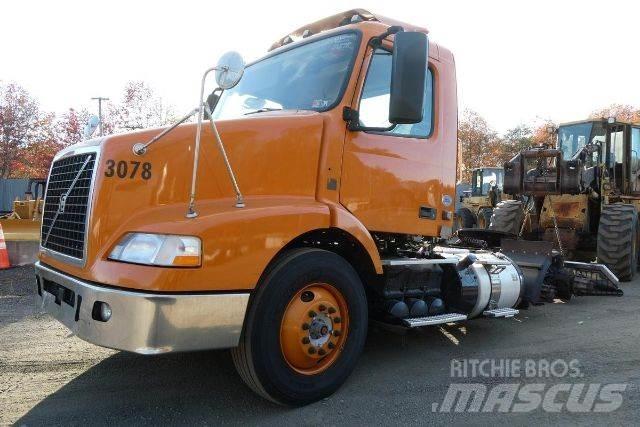 Volvo VNM64T Wechselfahrgestell