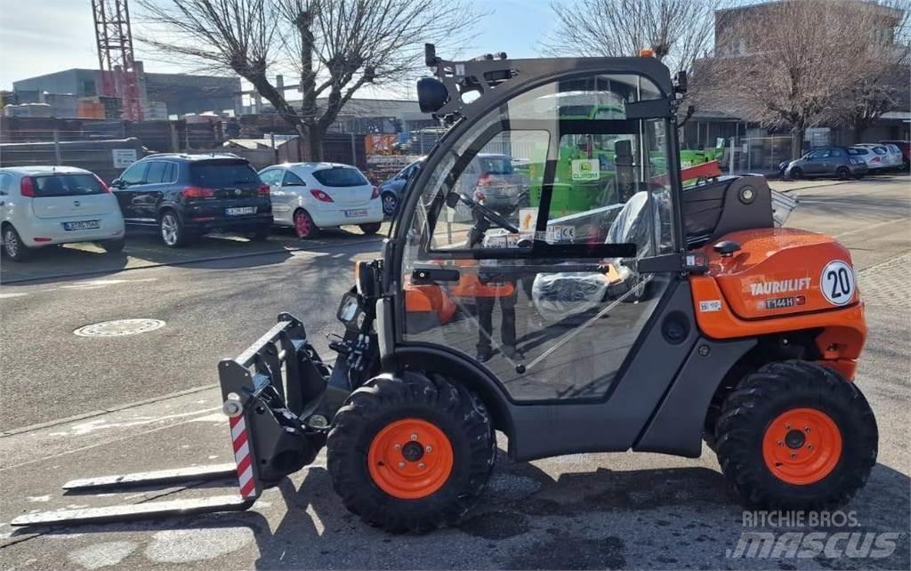Ausa T144H Teleskoplader
