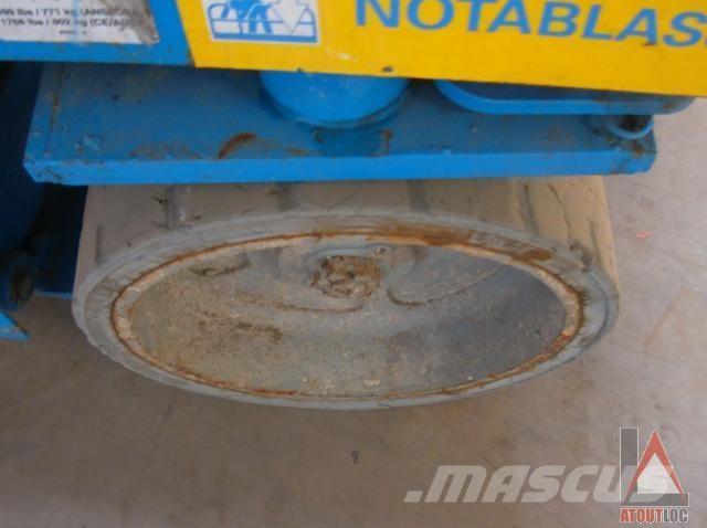 Genie GS-2032 Gelenkteleskoparbeitsbühnen