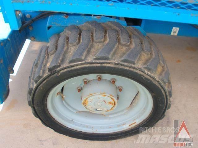 Genie GS-5390RT Gelenkteleskoparbeitsbühnen