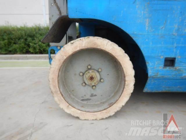 Genie GS3268DC Gelenkteleskoparbeitsbühnen