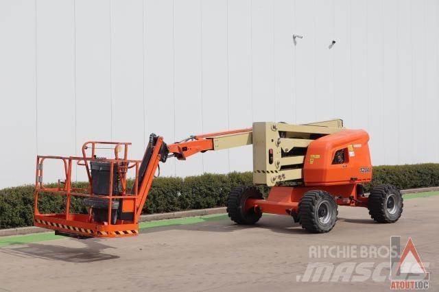 JLG 520AJ Gelenkteleskoparbeitsbühnen